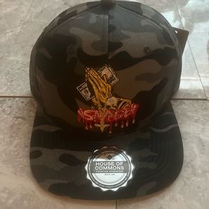 HOUSE of COMMONS Camo Black & Gray “Savage” Flat Brim Snapback X One Size